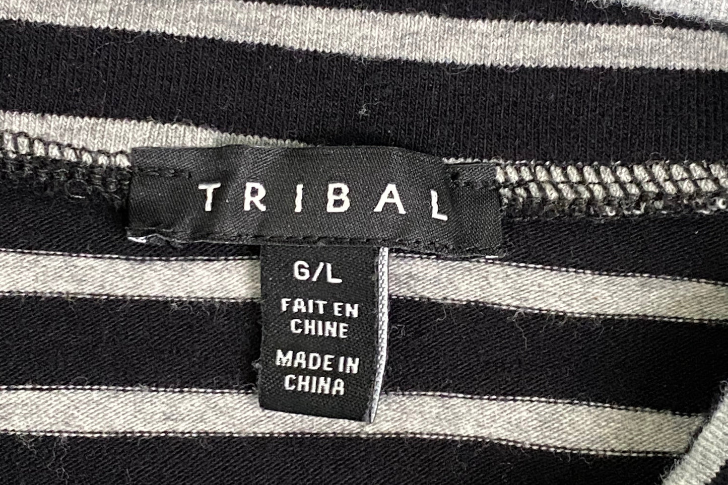 Tribal turtle neck sweater (XL)