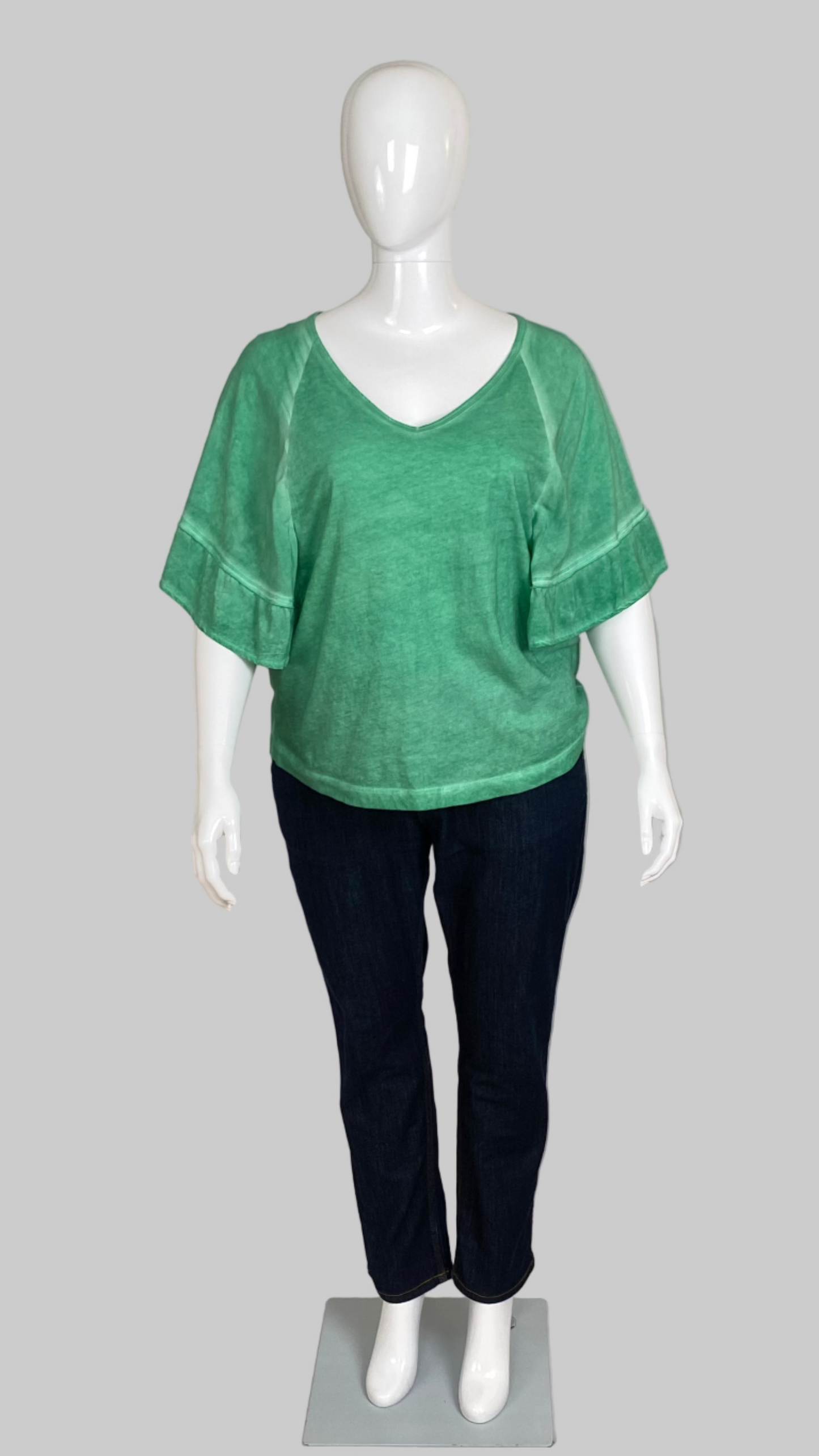 Tribal T-shirt with flared sleeves (L)