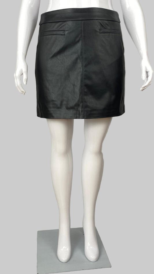 RW&Co faux leather skirt (12)