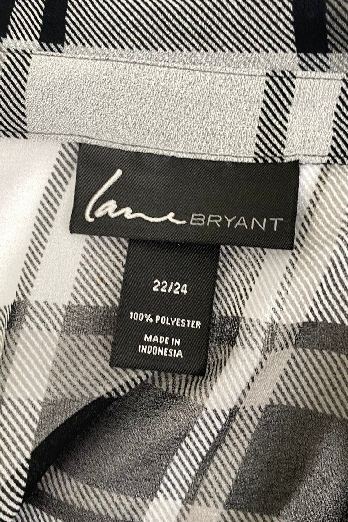 Lane Bryant blouse label size 22/24
